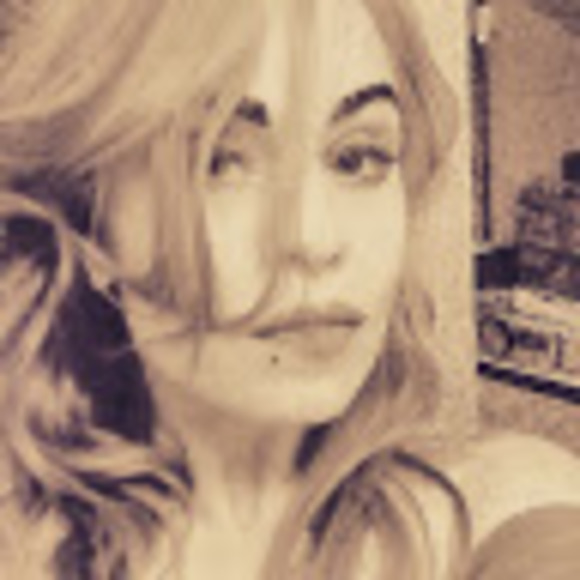 Profile Picture of Meg Sullivan (@shutupmegv) on Poshmark