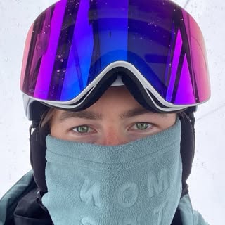 Profile Picture of Nicholas Francis Holden (@chickennick) on Instagram