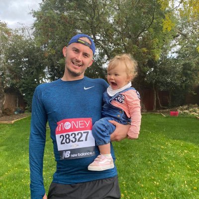 Profile Picture of Matt Starbuck (@mattstarbuck) on Twitter