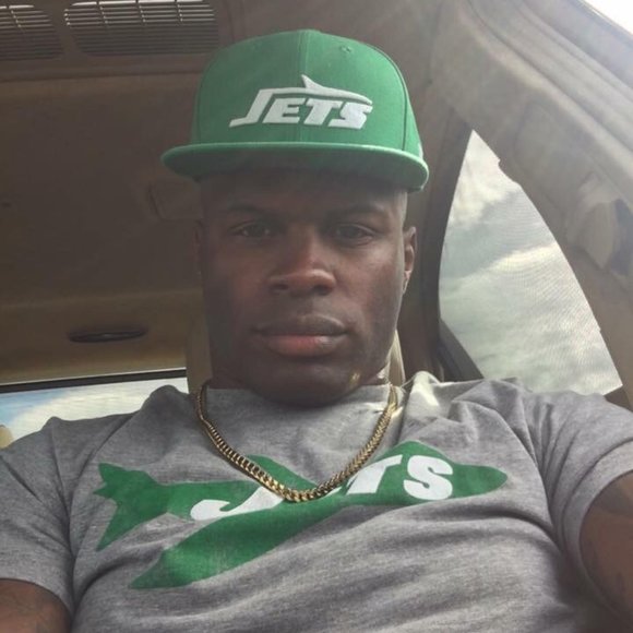 Profile Picture of Jason Degroot (@jasondegroot) on Poshmark