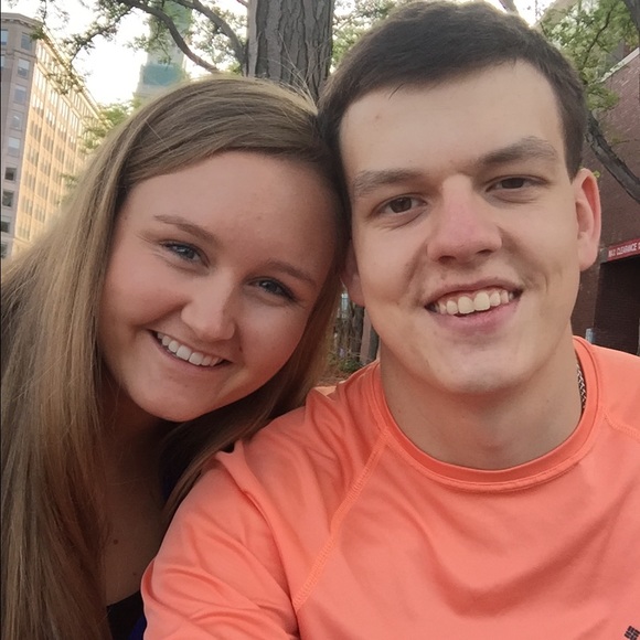Profile Picture of Nathan Hayes (@nathanhayes) on Poshmark