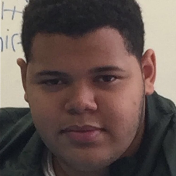 Profile Picture of Billy Belowski (@billy12) on Poshmark