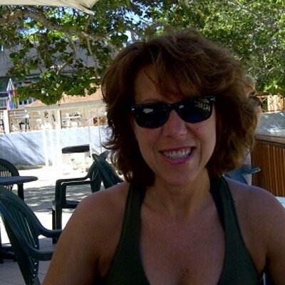 Profile Picture of Lisa Goldberg (@lisag4296) on Twitter