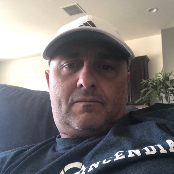Profile Picture of Paul Barron (@pbarron74) on Poshmark