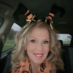 Profile Picture of Jeanine Kelly Andrews (@thirdgradeagain) on Instagram