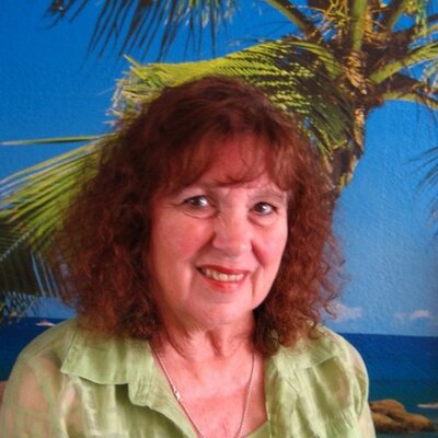 Profile Picture of Fran Bradley (@FrannieBradley) on Twitter