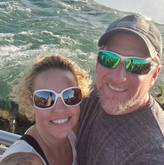 Profile Picture of Jeannine Linsmeyer (@j9linsmeyer) on Poshmark