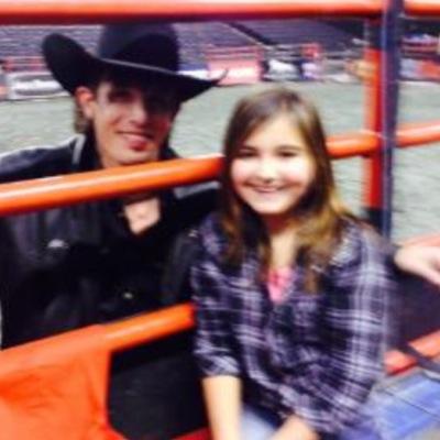 Profile Picture of Kassie Long (@countryhunterK) on Twitter