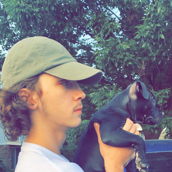 Profile Picture of Alexander Javaux (@javauxa1994) on Poshmark