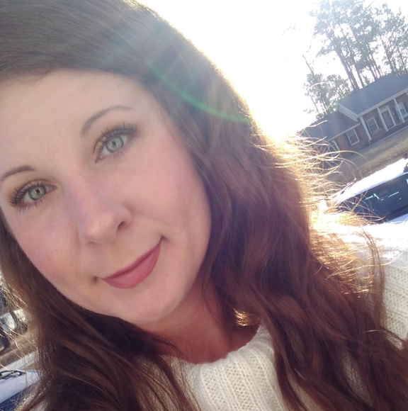 Profile Picture of Jessica Rouse (@jessicakersey) on Poshmark