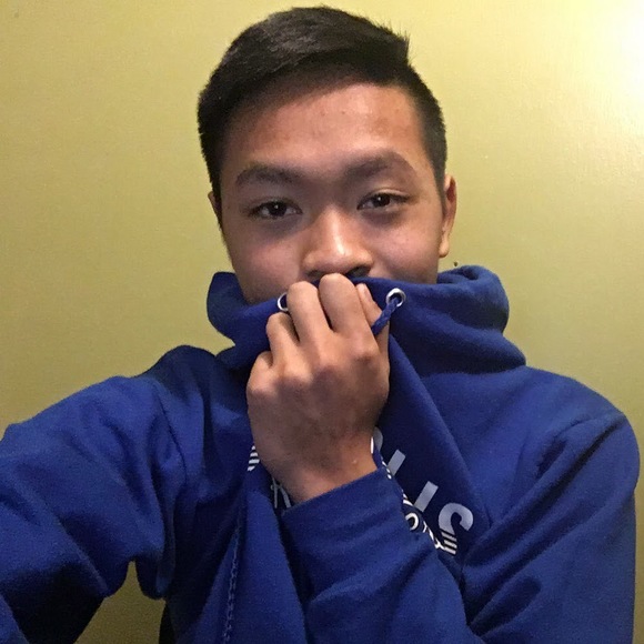 Profile Picture of Tony Bounthavy (@tonybounthavy) on Poshmark