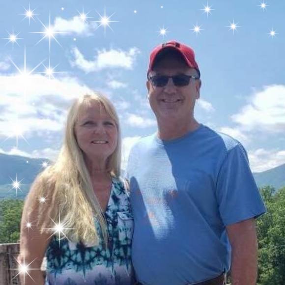 Profile Picture of Kathy Colbert (@kathycolbert) on Poshmark