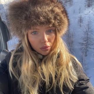 Profile Picture of Caroline W Sinclair (@carolinesinclair) on Instagram