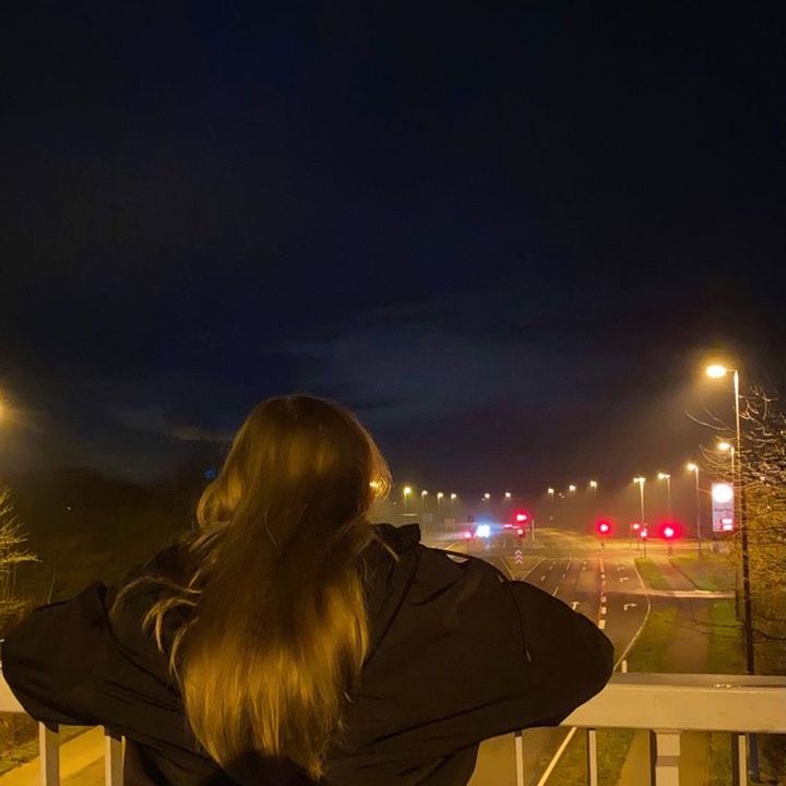 Profile Picture of jess&books (@jesse.m.k) on Tiktok