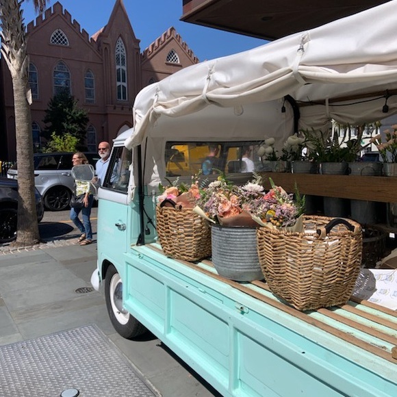 Profile Picture of Taylor Ossmann (@taylorossmann09) on Poshmark