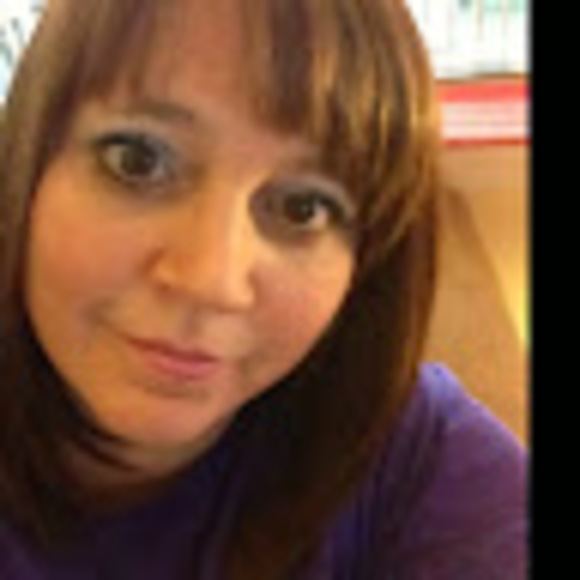 Profile Picture of Breeanna Becker (@bjmankey) on Poshmark