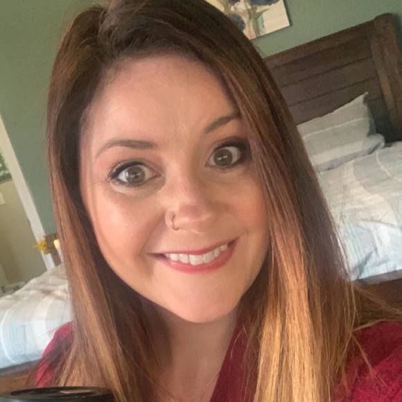 Profile Picture of Kristin Taulango (@ktaulango) on Poshmark