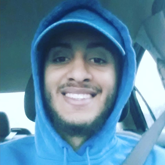 Profile Picture of Donovan Durham (@donovan267) on Poshmark