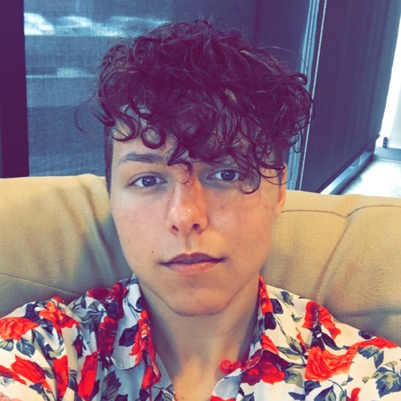 Profile Picture of Jason Trotter (@jason_trotter) on Poshmark