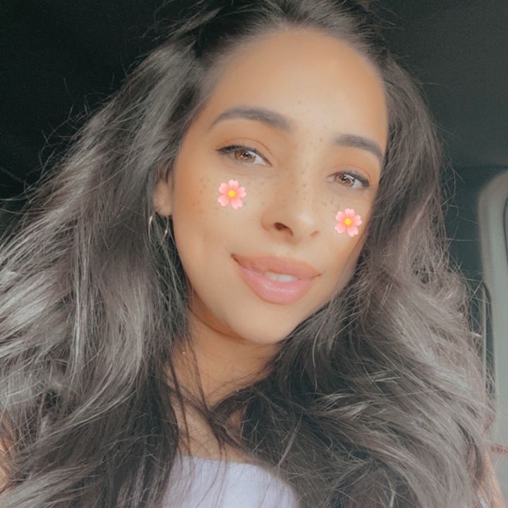 Profile Picture of aannettlo (@aannettlo) on Tiktok