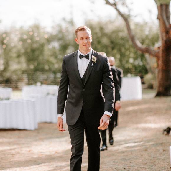 Profile Picture of Michael Riley (@mfoor24) on Poshmark