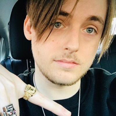 Profile Picture of Lil Cybertruck (@xXlil_illXx) on Twitter