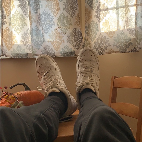 Profile Picture of Ali Alabbasi (@alialabbasi) on Poshmark