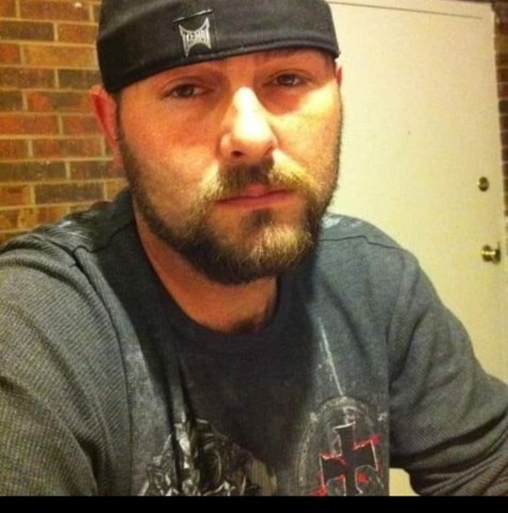 Profile Picture of David Biehn (@kinhbiehn1976) on Poshmark