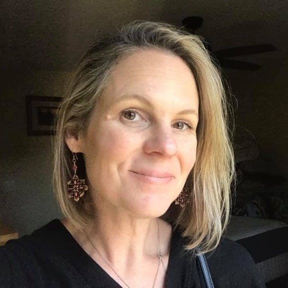Profile Picture of Julia Blair (@jeblair4ls) on Poshmark