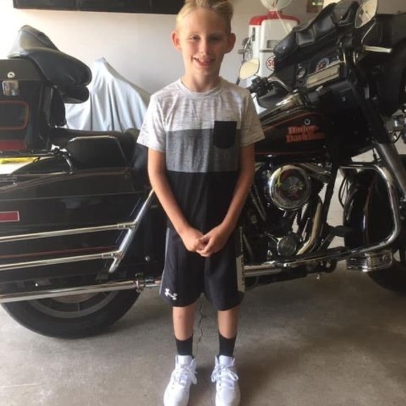 Profile Picture of Collin Mackesy (@collinmackesy) on Poshmark