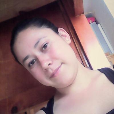 Profile Picture of Julia Monroy (@juliamonroy64) on Twitter