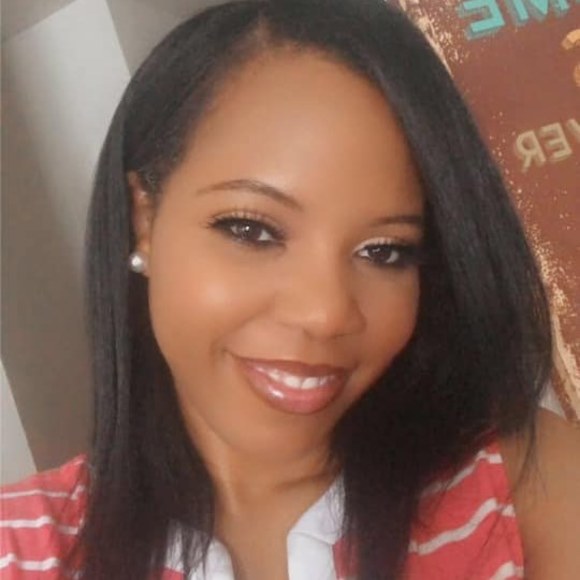 Profile Picture of Latoya Jackson (@latoyaj1988) on Poshmark