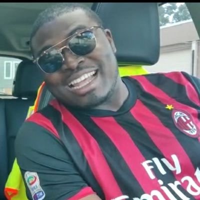 Profile Picture of Victor Akeju (@tosinakeju) on Twitter