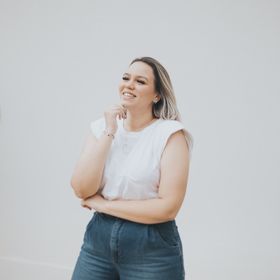Profile Picture of Beatriz Thomaz (@abeathomaz) on Pinterest