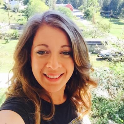 Profile Picture of Crystal Hale (@crystalhale2014) on Twitter