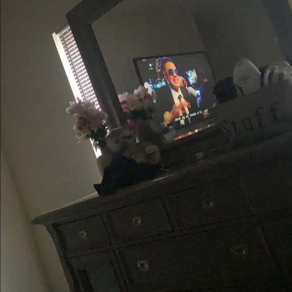 Clarrisa Thomas - Poshmark Profile Picture of Clarrisa Thomas (@clarrisa96) on Poshmark