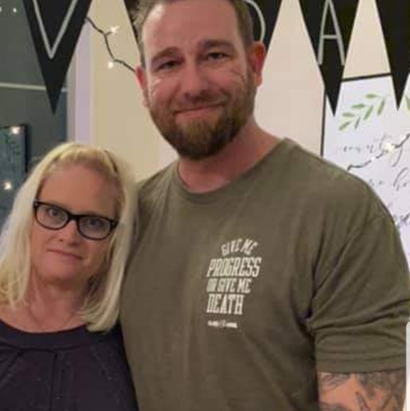 Profile Picture of Chris Sigrist (@chrissigrist) on Poshmark