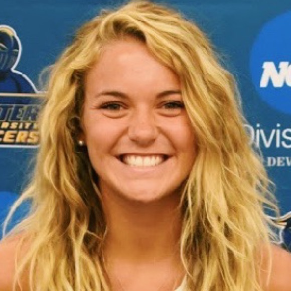 Profile Picture of Alexa Bobbin (@ally_bobbin) on Poshmark