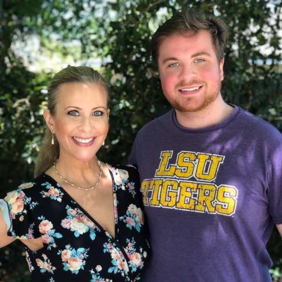 Profile Picture of Ashlie Chabreck (@achabreck) on Poshmark