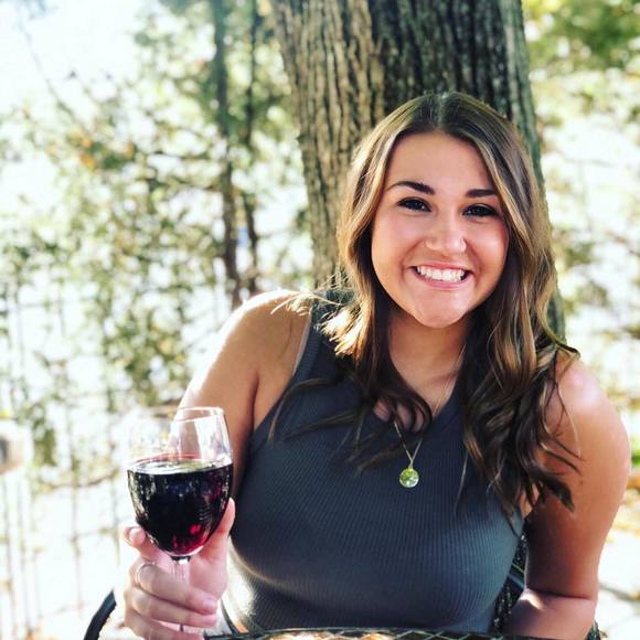 Profile Picture of Amber Back (@bballamb) on Poshmark