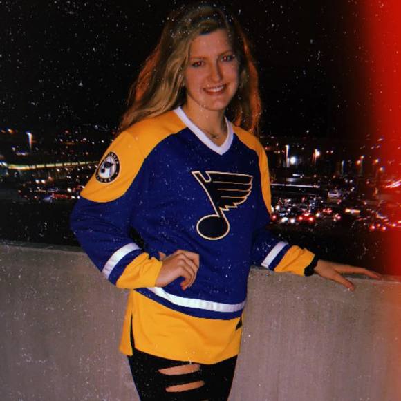 Profile Picture of Libbey Pacanowski (@libpac) on Poshmark