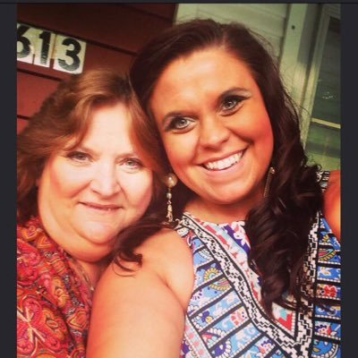 Profile Picture of Pam Mathis (@PamMathis17) on Twitter