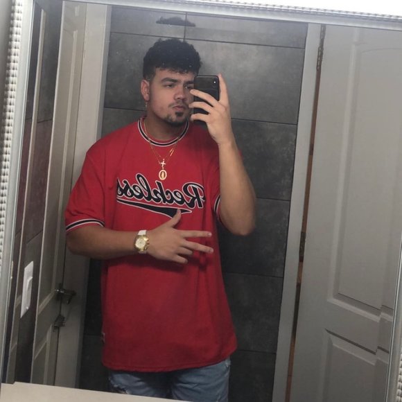 Profile Picture of Angel Alicea baez (@angelmiguel191) on Poshmark