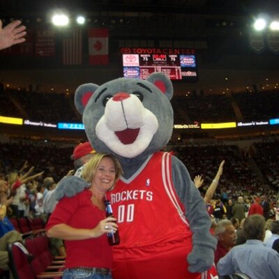 Profile Picture of Lucy Shanahan (@LuckyShanShan) on Twitter