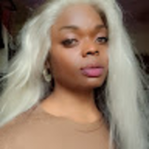 Profile Picture of Coco Johnson (@1cocojohnson) on Poshmark