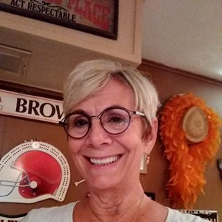 Profile Picture of Barb BotsonEwolski (@barb.botsonewolski) on Facebook