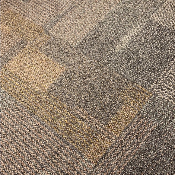 Profile Picture of Avah Wingler (@agwingler) on Poshmark