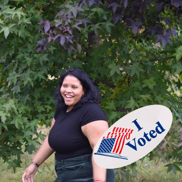 Profile Picture of Rabia Shah (@iamrabiashahh) on Poshmark