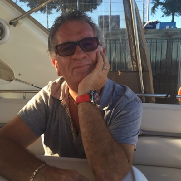 Profile Picture of Gilles Napert (@gillesnapert) on Poshmark