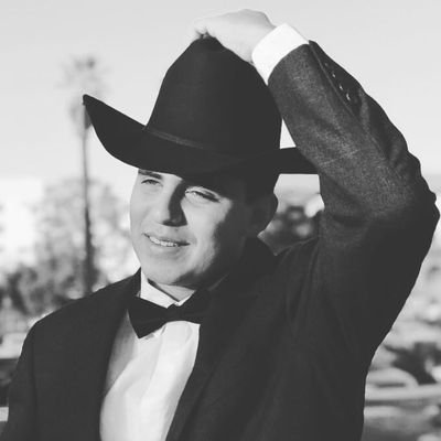Profile Picture of Louie (@AaronCovert3) on Twitter